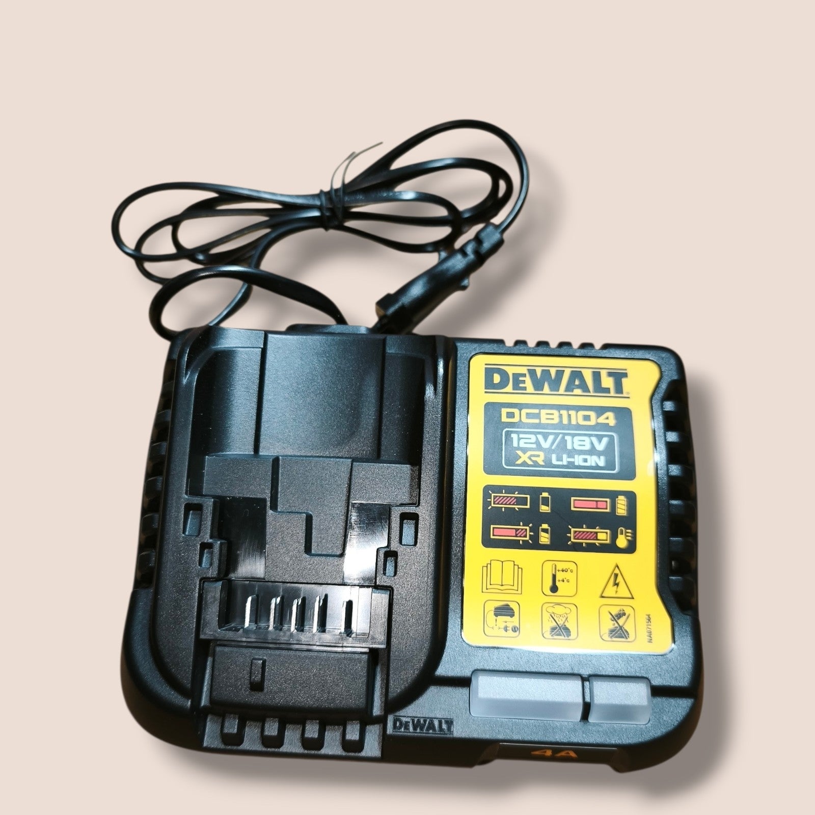 Dewalt - Akku-Schlagbohrschrauber 18V 5.0Ah DCD709P2T