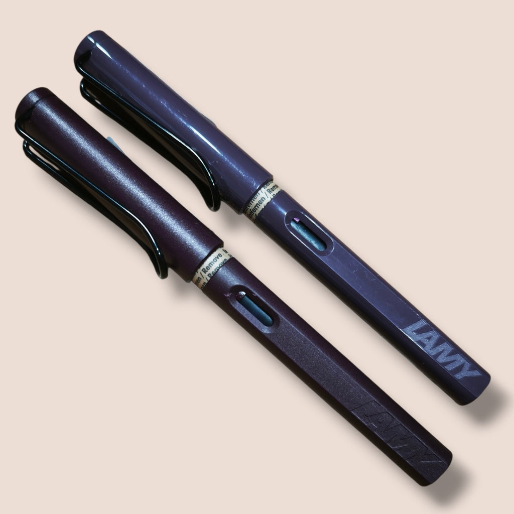 Lamy - Safari Füller violet blackberry und scarlet